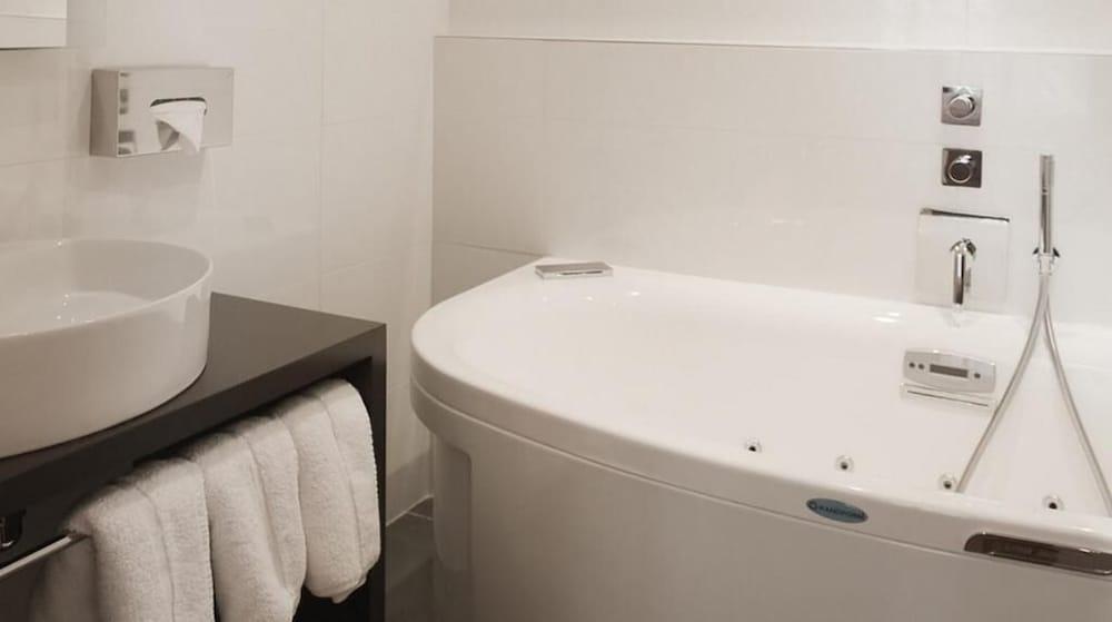 Hotel Louvre Bons Enfants Париж Екстериор снимка